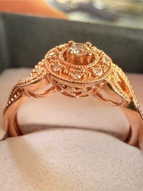 Rose Gold 10KT Diamond Halo Ring Sz7
